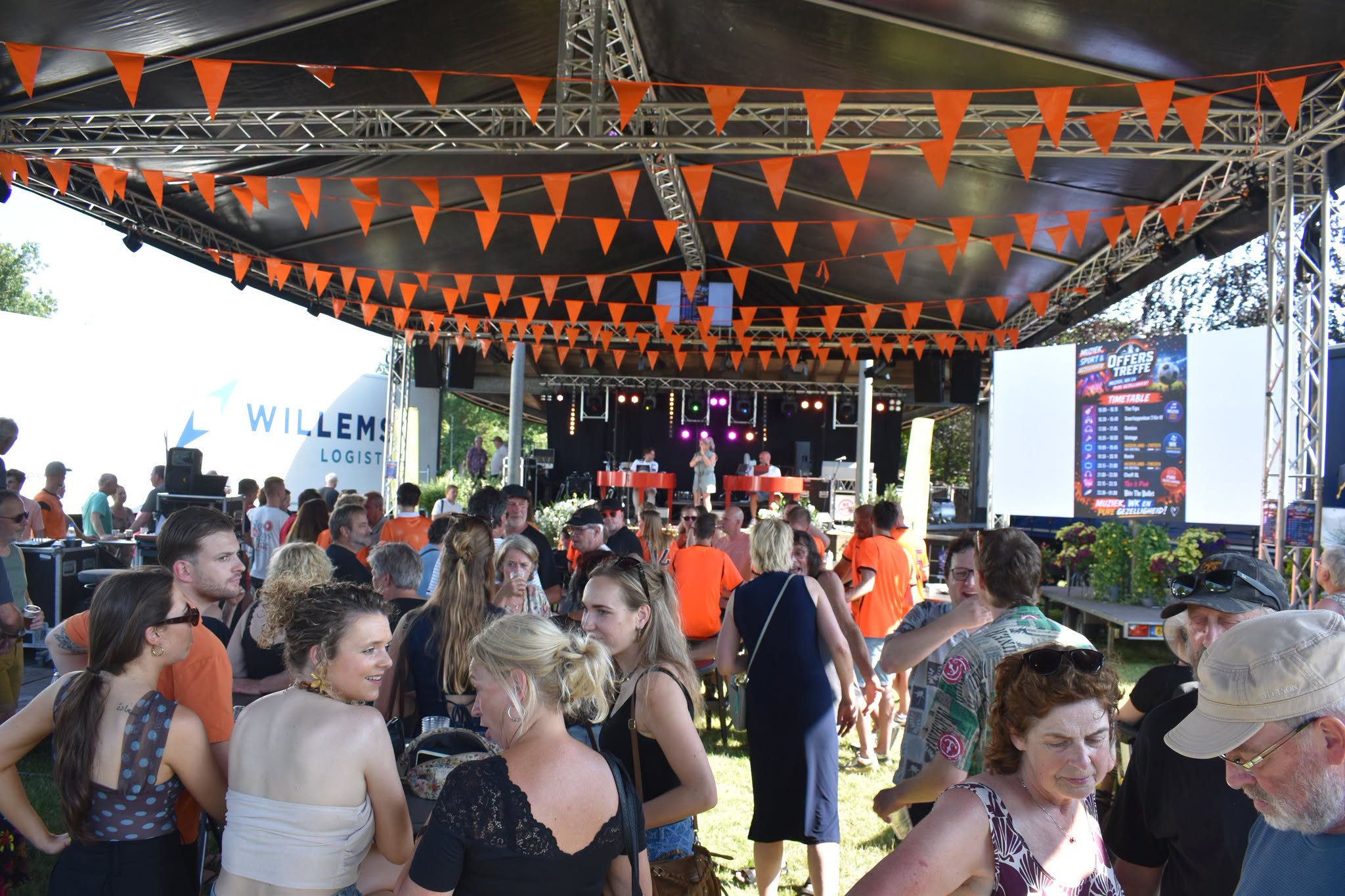 PUBLIEK OFFERS TREFFE